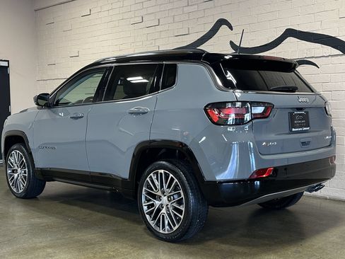 Used 2022 Jeep Compass Limited w/ Elite Group AWD/4WD image 6