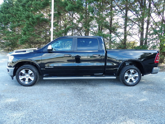 Used 2022 RAM 1500 Laramie AWD/4WD image 2