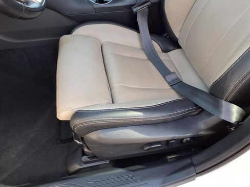 Used 2023 Subaru Outback Limited AWD/4WD image 25