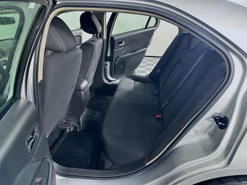 Used 2011 Ford Fusion SE image 27