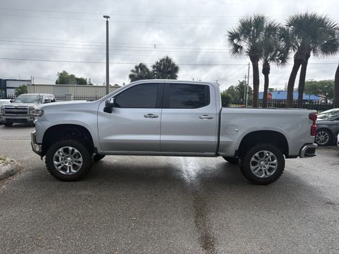 Used 2019 Chevrolet Silverado 1500 LT w/ All-Star Edition image 4
