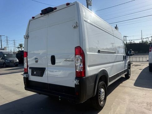 Used 2024 RAM ProMaster 2500 w/ Convenience Group FWD image 6