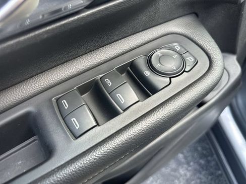 Used 2019 GMC Terrain SLE w/ Driver Convenience Package AWD/4WD image 18