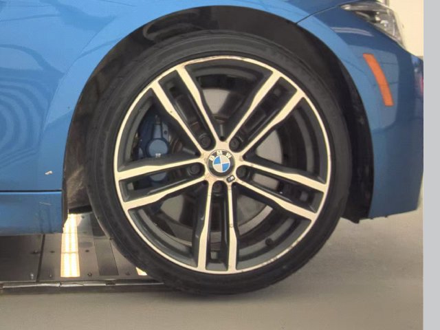 Used 2018 BMW 340i xDrive Sedan AWD/4WD image 11