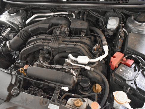 Used 2024 Subaru Crosstrek 2.5i Limited image 8