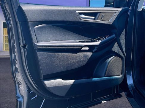 Used 2019 Ford Edge SEL w/ Equipment Group 201A FWD image 20