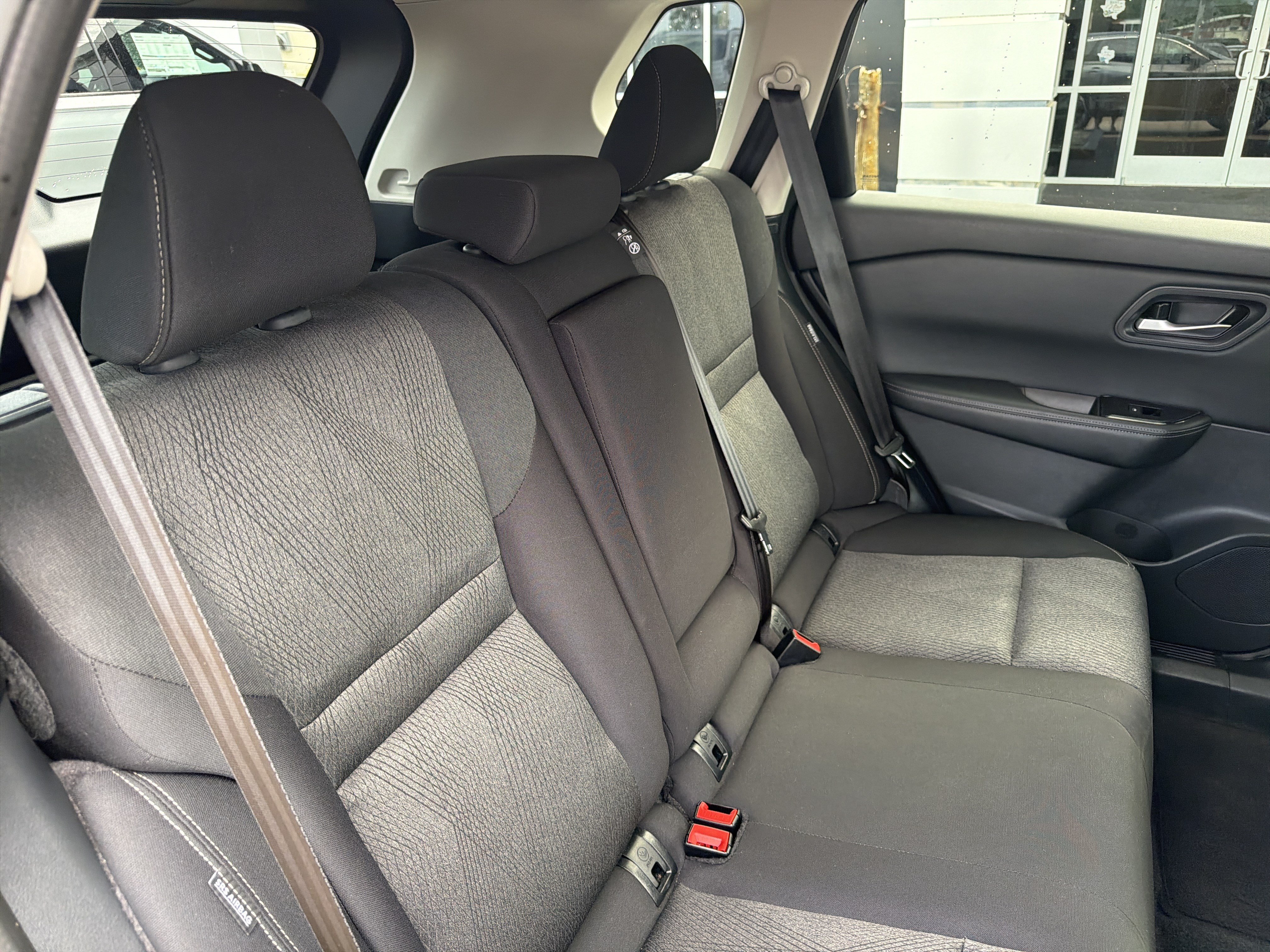 Used 2025 Nissan Rogue SV AWD/4WD image 8