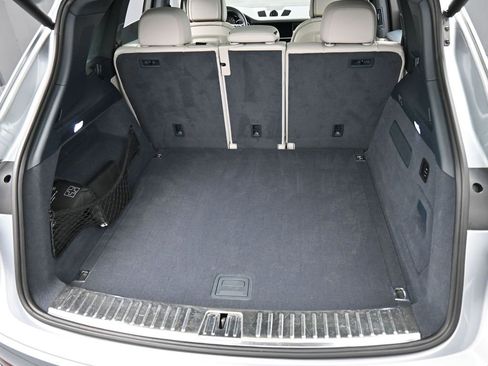 Certified 2021 Porsche Cayenne S image 34