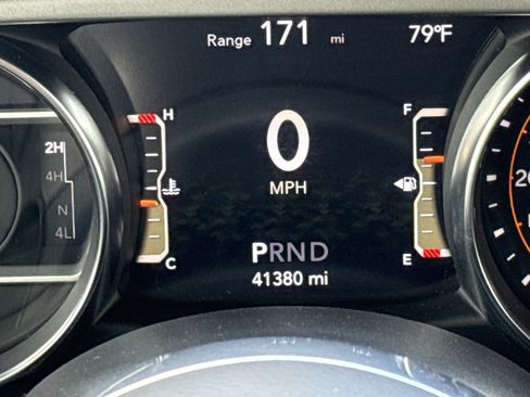 Used 2023 Jeep Gladiator Overland image 20