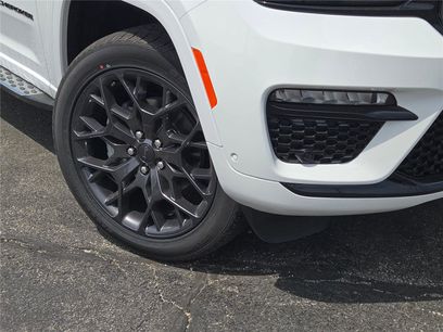 New 2025 Jeep Grand Cherokee Summit