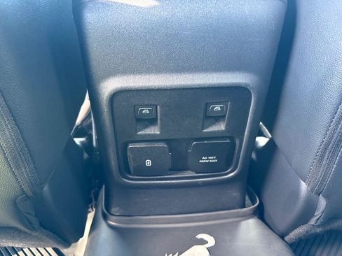 Used 2023 Ford Bronco Wildtrak AWD/4WD image 18