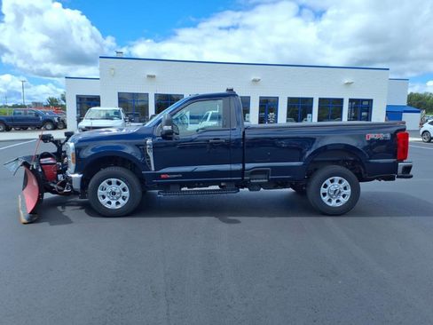 Used 2024 Ford F350 XLT w/ FX4 Off-Road Package image 2
