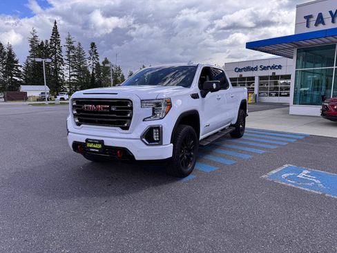 Used 2019 GMC Sierra 1500 AT4 w/ AT4 Premium Package AWD/4WD image 3