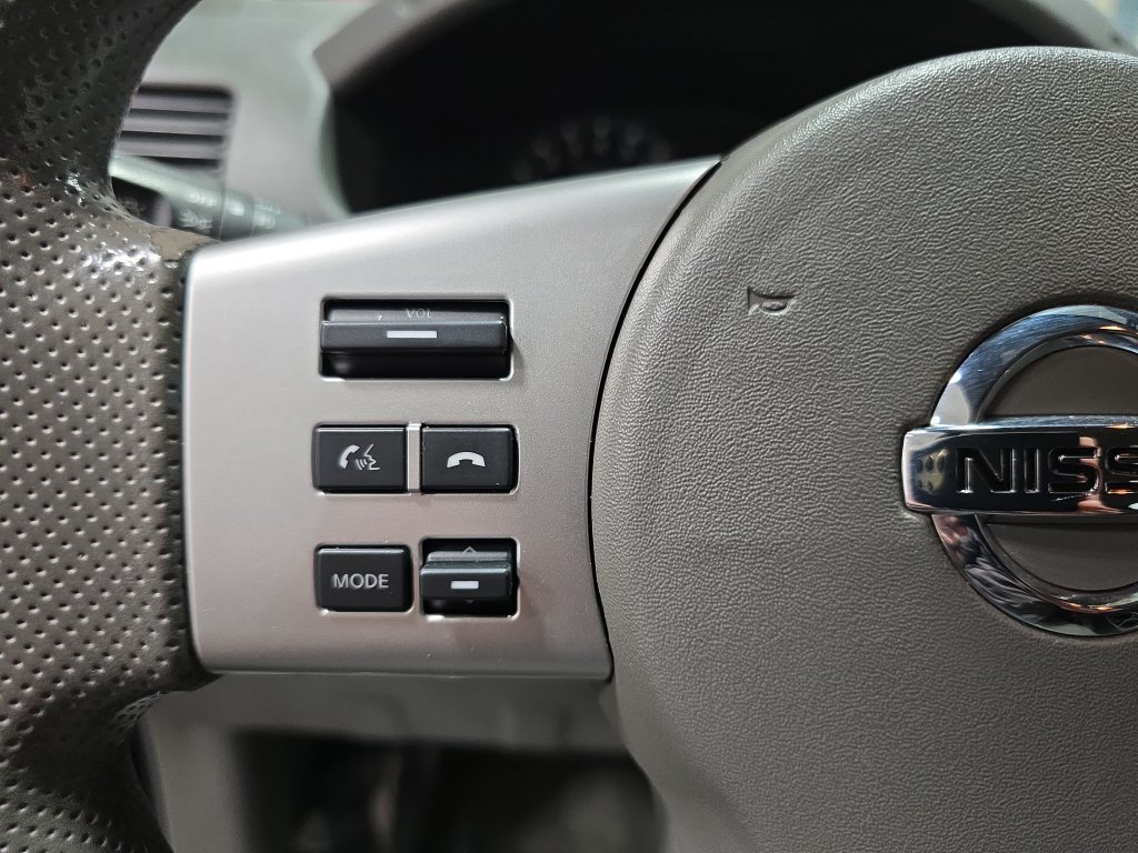 Used 2016 Nissan Frontier SV AWD/4WD image 18