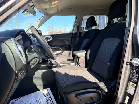 Used 2023 Kia Soul LX w/ Option Group 015 image 12