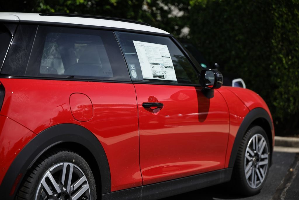 New 2026 MINI Cooper 2-Door Hardtop FWD image 8