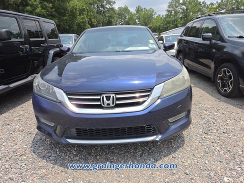 Used 2013 Honda Accord Sport image 3