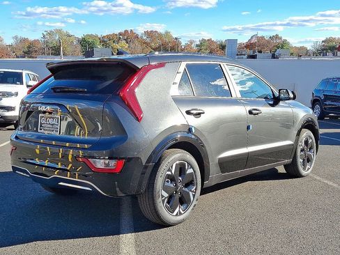 New 2025 Kia Niro Wind w/ Wind Preserve Package image 4