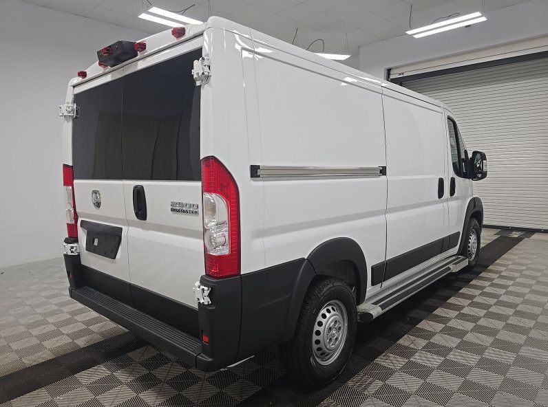 Used 2025 RAM ProMaster 2500 w/ U-Haul Equipment Group FWD image 3