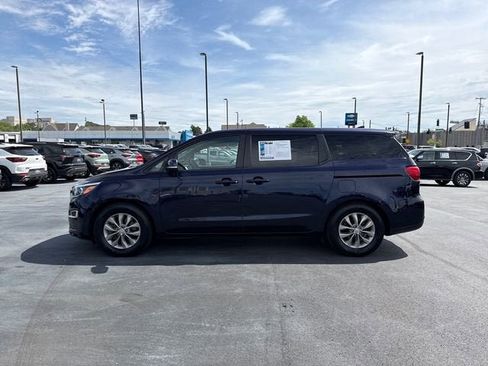Used 2020 Kia Sedona LX FWD image 6