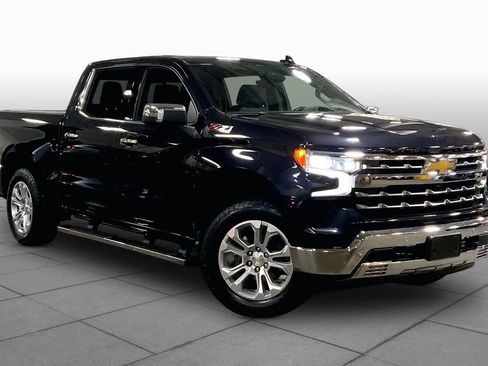 Used 2023 Chevrolet Silverado 1500 LTZ AWD/4WD image 3