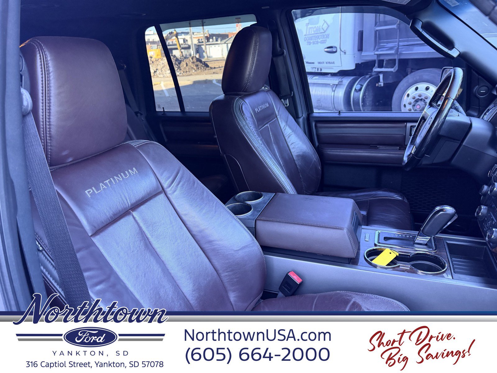 Used 2016 Ford Expedition Platinum AWD/4WD image 7