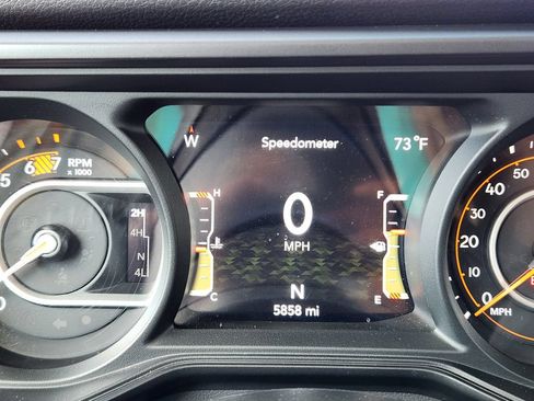 Used 2025 Jeep Wrangler Unlimited Sport AWD/4WD image 17