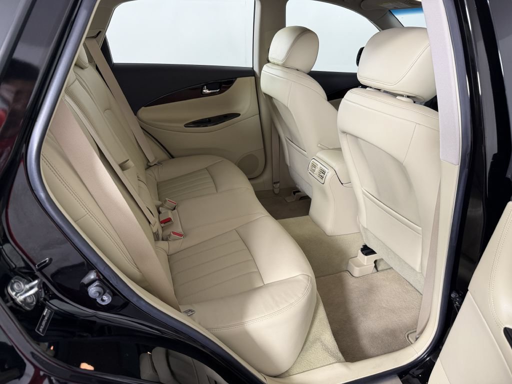 Used 2017 INFINITI QX50 AWD w/ Premium Package image 19