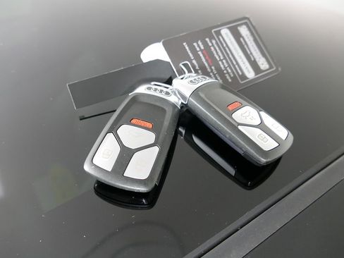 Certified 2025 Audi Q5 2.0T Premium AWD/4WD image 22