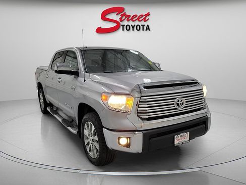 Certified 2017 Toyota Tundra Limited RWD image 5