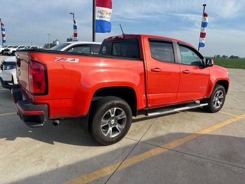 Used 2016 Chevrolet Colorado Z71 AWD/4WD image 2