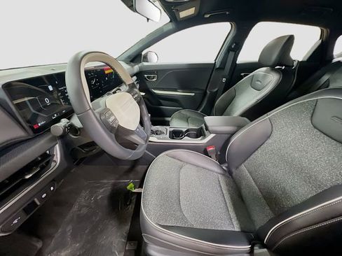 New 2025 Kia K4 GT-Line image 21