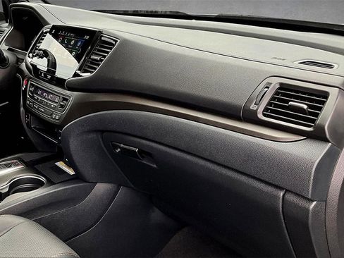 Used 2022 Honda Passport TrailSport image 21