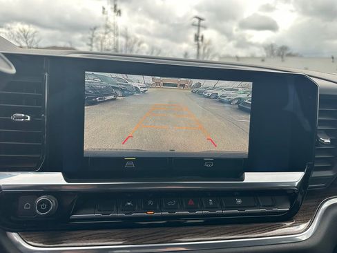 Used 2022 Chevrolet Silverado 1500 RST AWD/4WD image 23