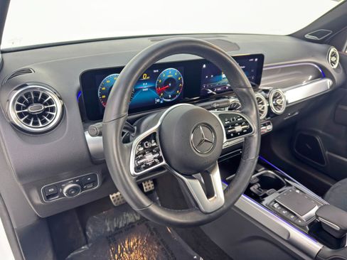 Used 2022 Mercedes-Benz GLB 250 image 13