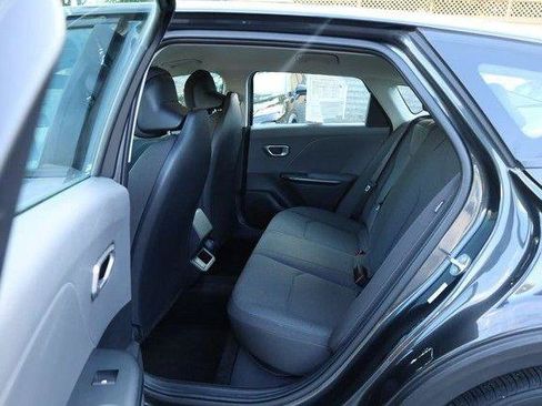Used 2025 Kia K4 FWD image 20