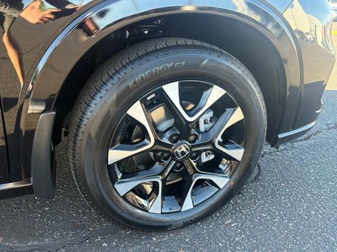 New 2026 Honda HR-V EX-L image 9