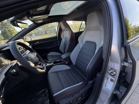 New 2025 Volkswagen GTI SE image 16