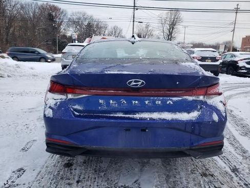 Used 2023 Hyundai Elantra SEL w/ Convenience Package image 4