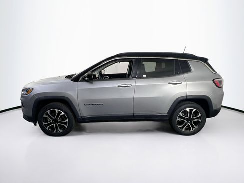 Used 2022 Jeep Compass Limited w/ Sun and Sound Group AWD/4WD image 8