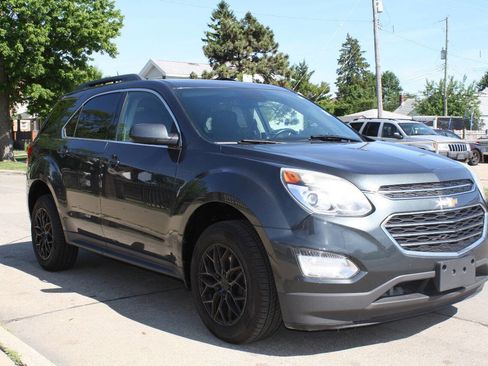 Used 2017 Chevrolet Equinox LT FWD image 5