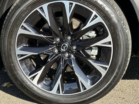 Used 2024 MAZDA CX-90 Plug-In Hybrid w/ Premium Plus image 28