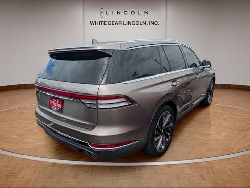Used 2020 Lincoln Aviator Reserve w/ Equipment Group 202A AWD/4WD image 6