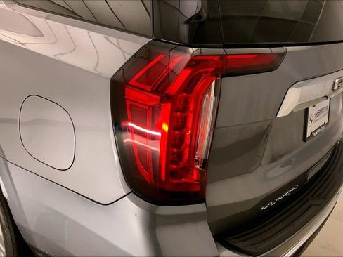 Used 2021 GMC Yukon SLT w/ SLT Luxury Plus Package AWD/4WD image 28