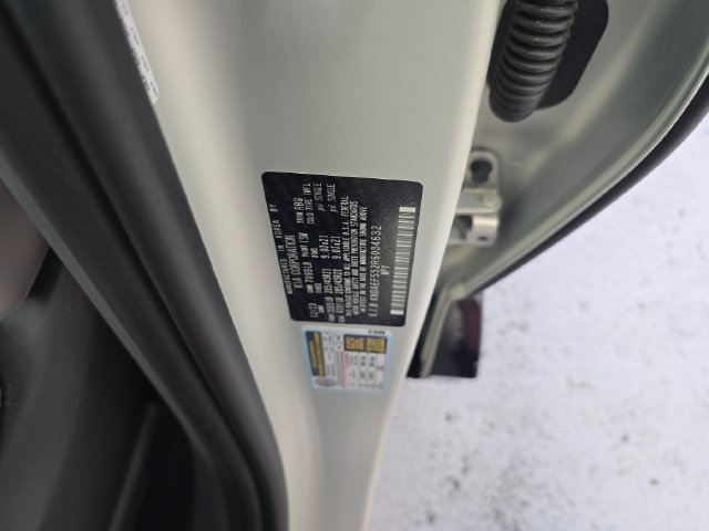 Used 2024 Kia EV9 GT-Line AWD/4WD image 16