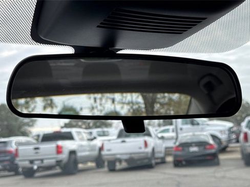 Used 2025 Nissan Sentra SV image 25