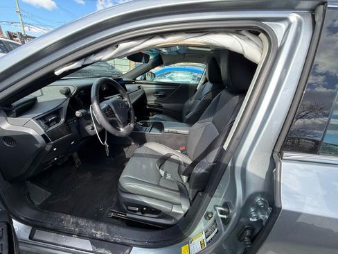 Used 2024 Lexus ES 300h H w/ Premium Package image 6