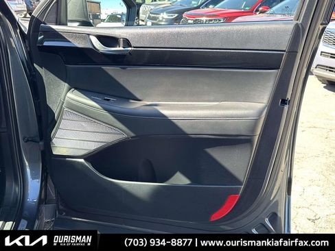 Used 2022 Hyundai Palisade Limited image 15