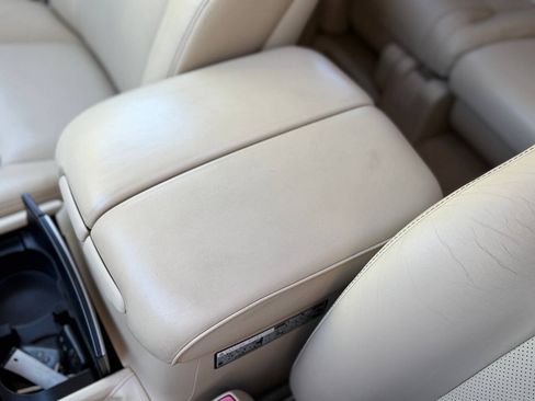 Used 2013 Lexus LX 570 4WD w/ Luxury Pkg image 90