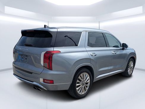 Used 2020 Hyundai Palisade Limited FWD image 3